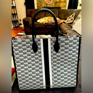 Michael Kors Mirella Large Striped Logo Jacquard Tote Bag
listing-status-banner